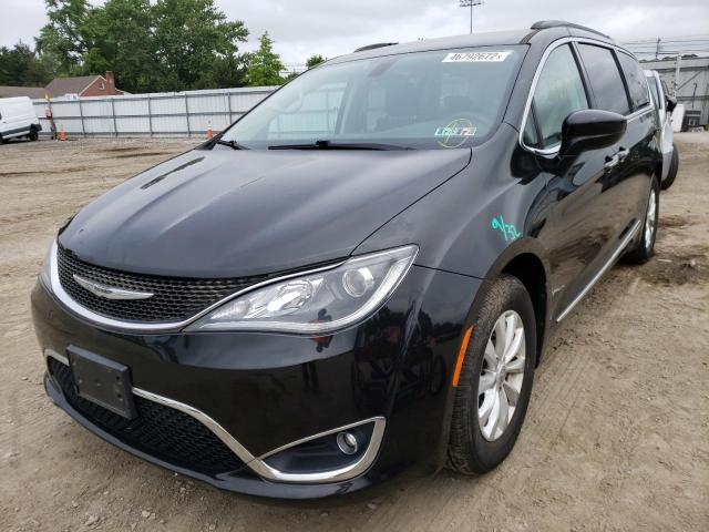 Photo 2 from auction – 2017 CHRYSLER PACIFICA T with VIN 2C4RC1BG6HR713310
