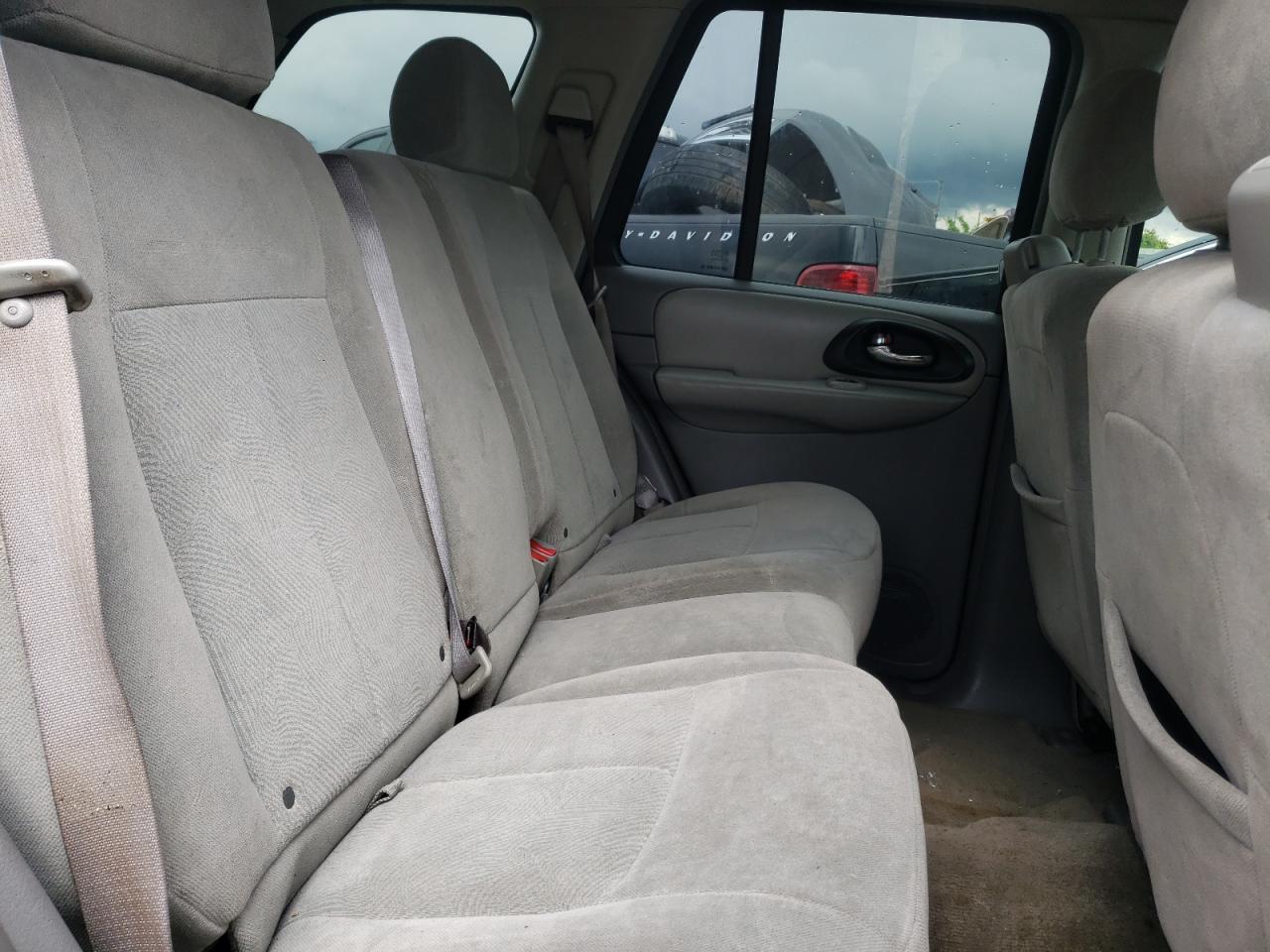 Photo 6 from auction – 2005 CHEVROLET TRAILBLAZE with VIN 1GNDS13S452383684