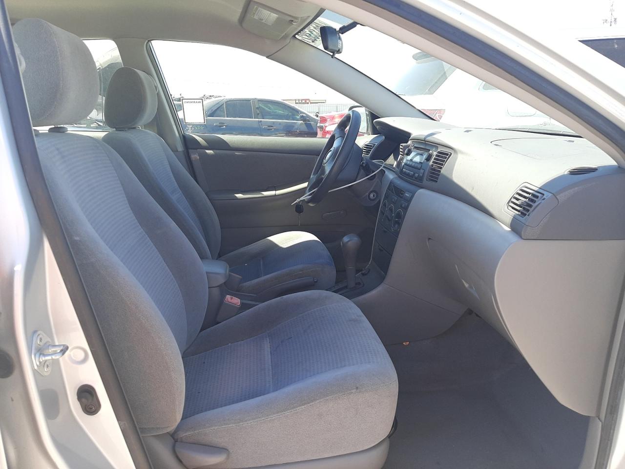 Photo 5 from auction – 2006 TOYOTA COROLLA CE with VIN JTDBR32E360067581