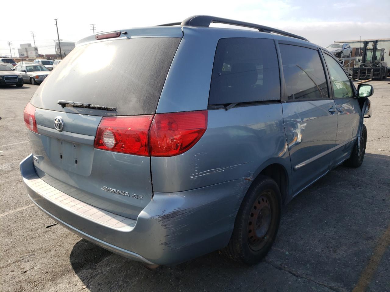 Photo 4 from auction – 2006 TOYOTA SIENNA CE with VIN 5TDZA23C06S585545