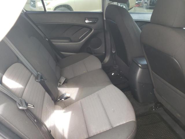 Photo 6 from auction – 2017 KIA FORTE LX with VIN 3KPFL4A77HE025209