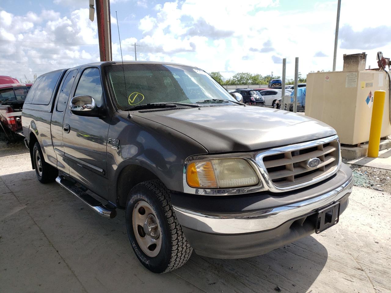 Photo 14 from auction – 2002 FORD F150 with VIN 2FTRX17L12CA48515