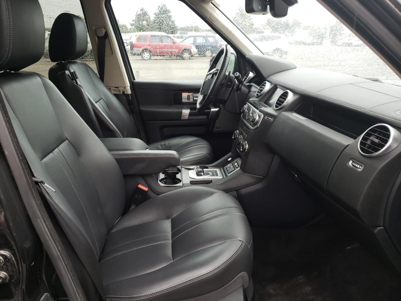 Photo 5 from auction – 2016 LAND ROVER LR4 HSE with VIN SALAG2V67GA843263