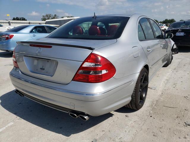 Photo 4 from auction – 2004 MERCEDES-BENZ E 320 with VIN WDBUF65J24A469481
