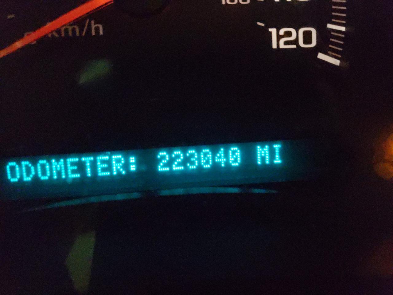 Photo 8 from auction – 2003 CHEVROLET AVALANCHE with VIN 3GNEK13T23G190600