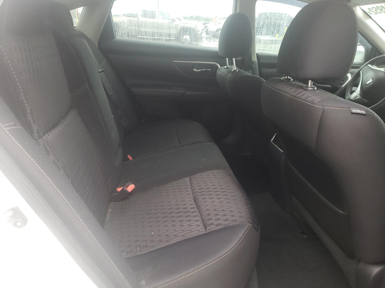 Photo 6 from auction – 2017 NISSAN ALTIMA 2.5 with VIN 1N4AL3AP1HC152605