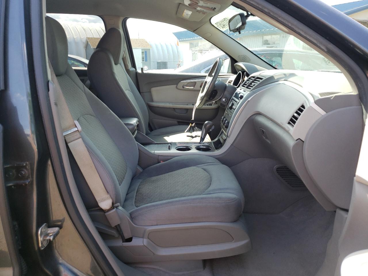 Photo 19 from auction – 2011 CHEVROLET TRAVERSE L with VIN 1GNKVGED4BJ337662