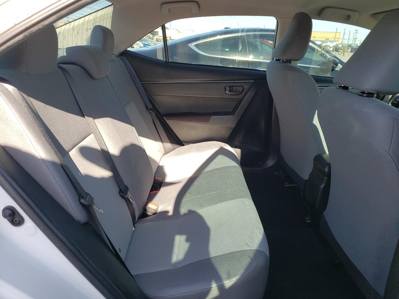 Photo 6 from auction – 2015 TOYOTA COROLLA L with VIN 5YFBURHE0FP264870