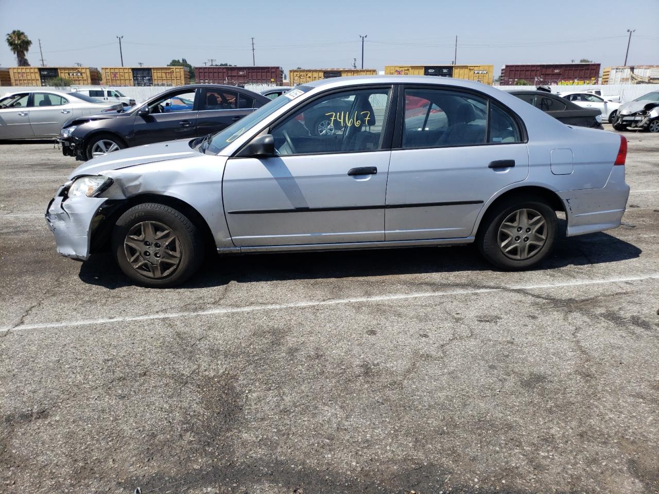 Photo 20 from auction – 2005 HONDA CIVIC with VIN 2HGES16385H604553