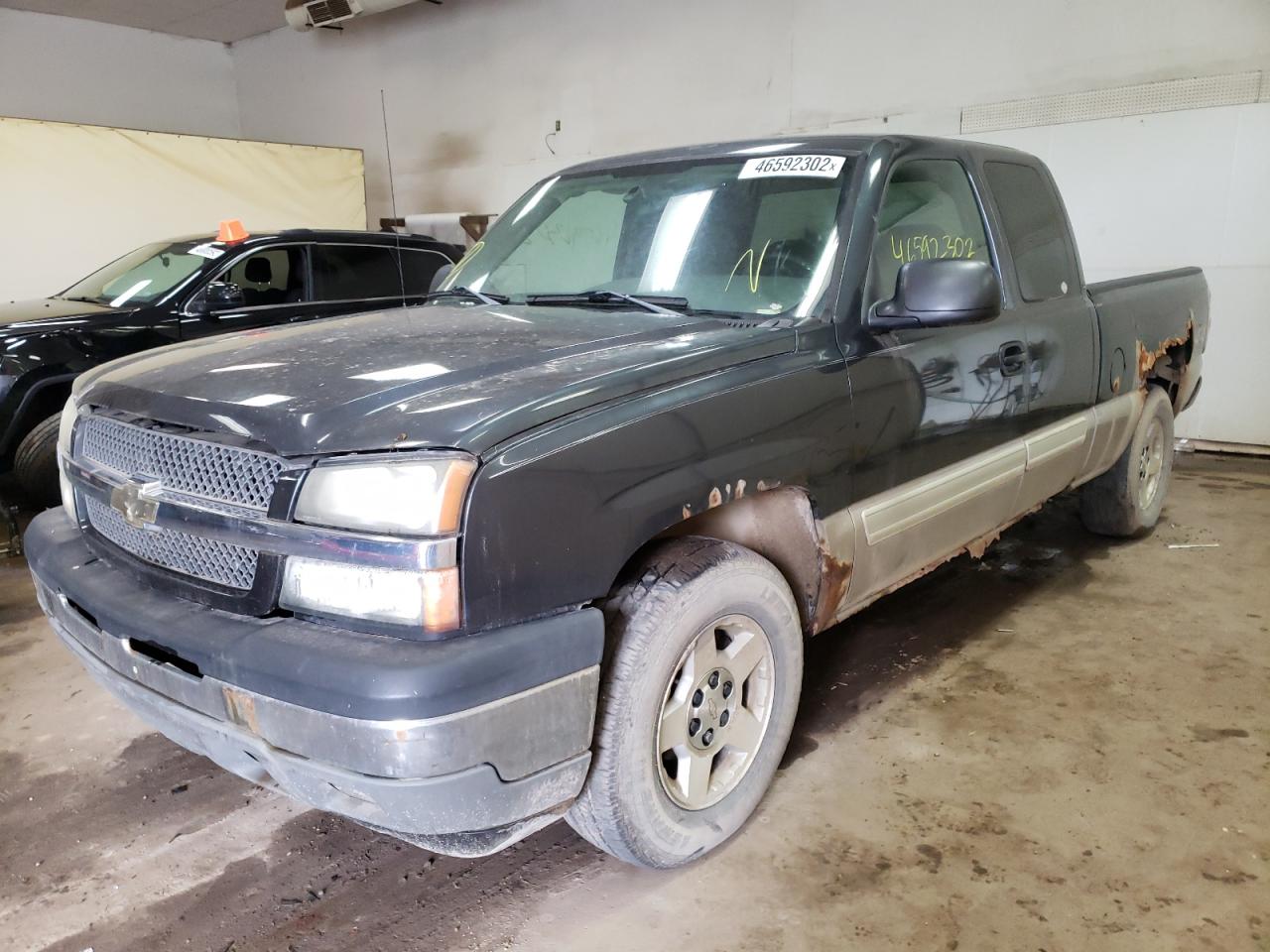 Photo 2 from auction – 2005 CHEVROLET SILVERADO with VIN 1GCEK19V25Z144348
