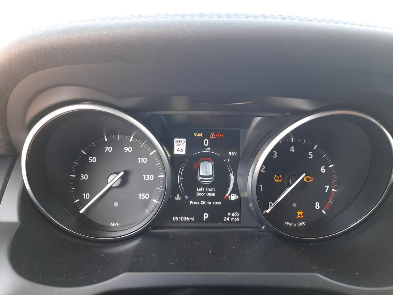 Photo 8 from auction – 2017 LAND ROVER RANGE ROVE with VIN SALVR2BG6HH200338