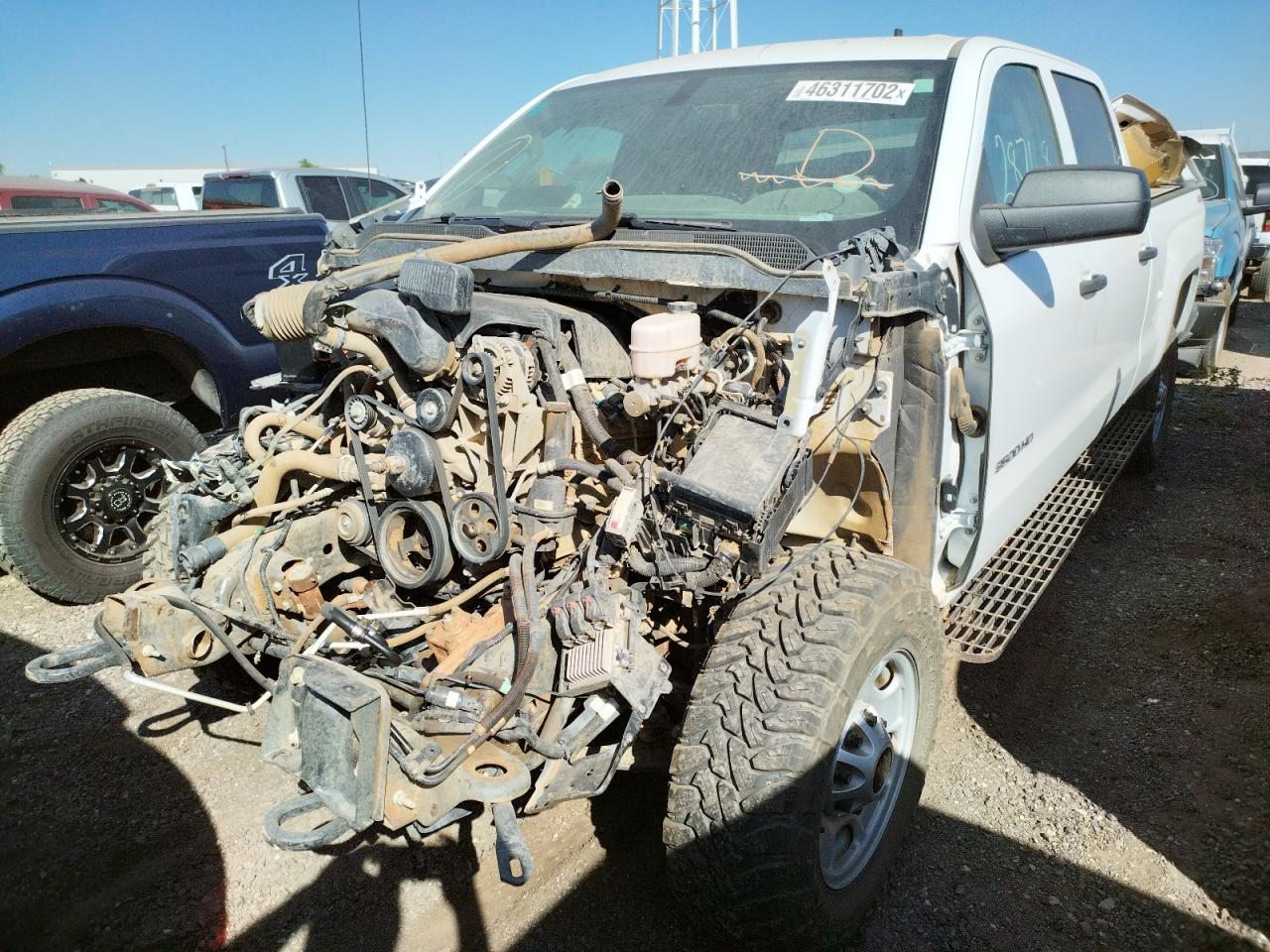 Photo 2 from auction – 2019 CHEVROLET SILVERADO with VIN 1GC1KREG0KF178175