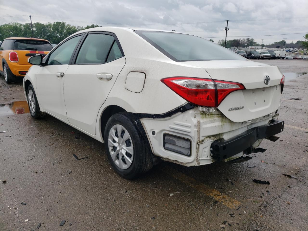 Photo 3 from auction – 2014 TOYOTA COROLLA L with VIN 5YFBURHE0EP160670