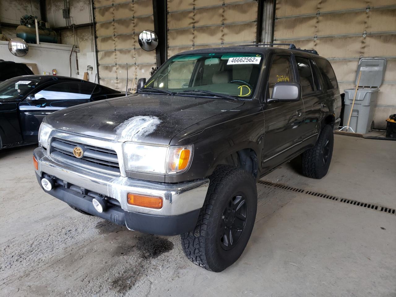 Photo 2 from auction – 1997 TOYOTA 4RUNNER SR with VIN JT3HN86R4V0130965