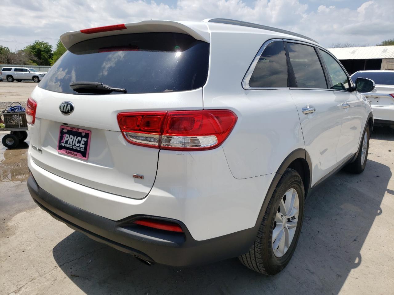 Photo 16 from auction – 2016 KIA SORENTO LX with VIN 5XYPG4A36GG126331