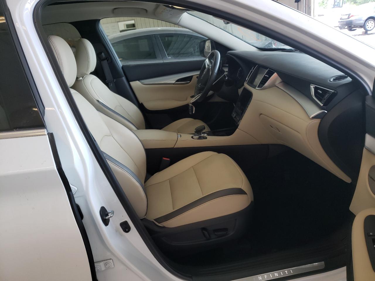 Photo 5 from auction – 2019 INFINITI QX50 ESSEN with VIN 3PCAJ5M37KF107232