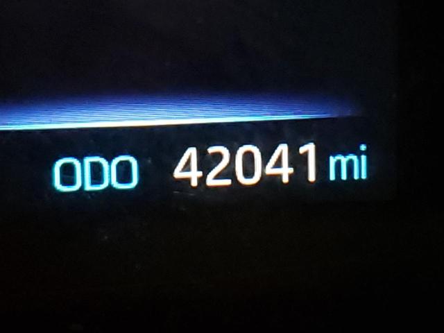 Photo 8 from auction – 2020 TOYOTA COROLLA LE with VIN JTDEPRAE3LJ045352