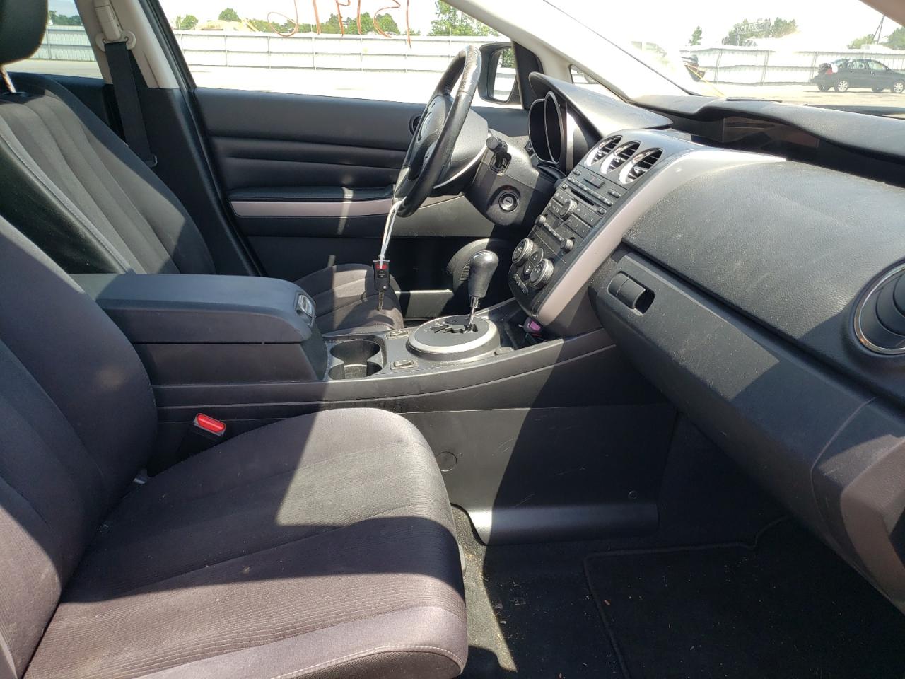 Photo 5 from auction – 2010 MAZDA CX-7 with VIN JM3ER2WM2A0335934