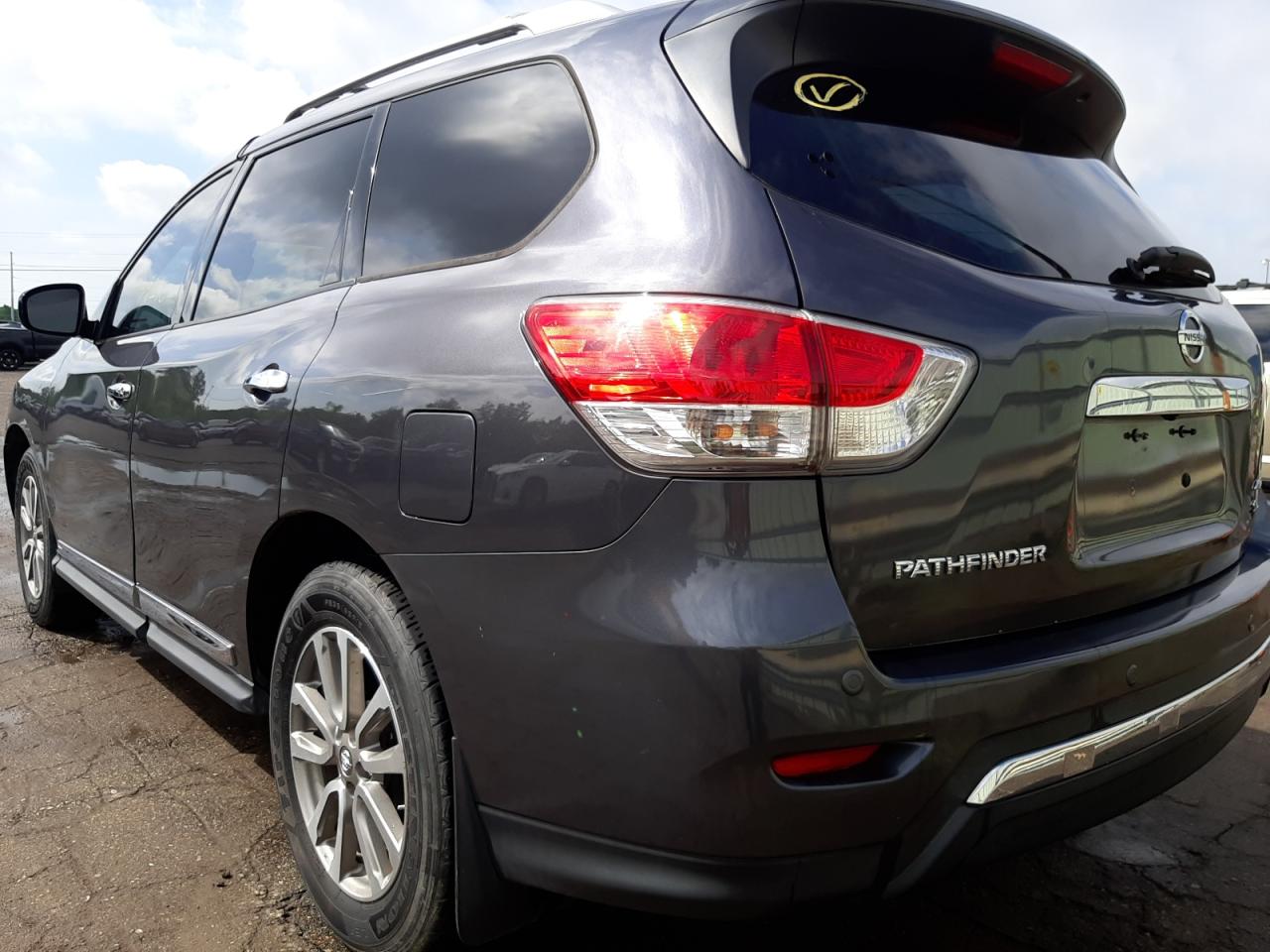 Photo 16 from auction – 2014 NISSAN PATHFINDER with VIN 5N1AR2MM6EC726899