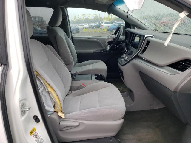 Photo 5 from auction – 2016 TOYOTA SIENNA LE with VIN 5TDKK3DC0GS701427