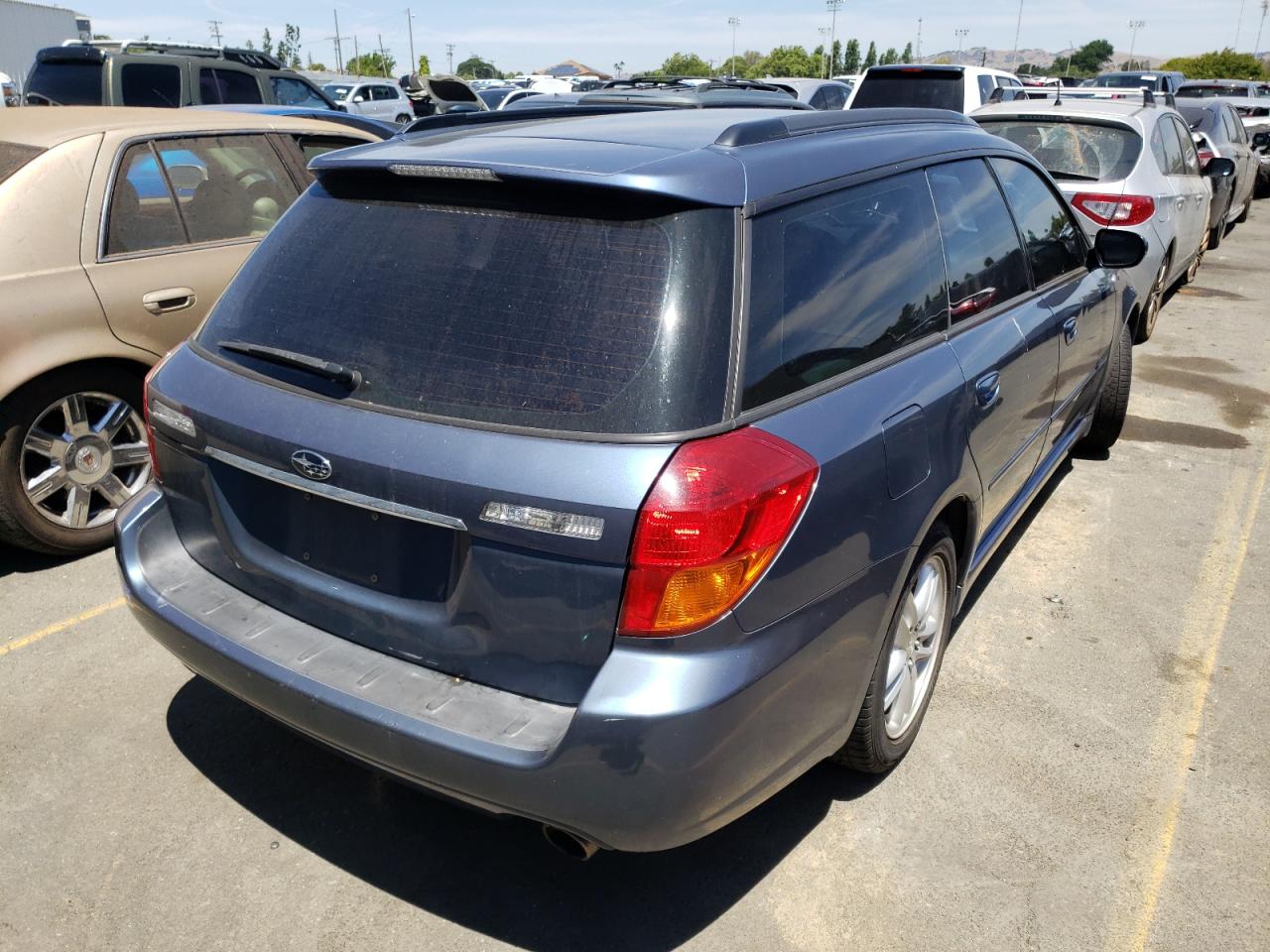 Photo 4 from auction – 2005 SUBARU LEGACY 2.5 with VIN 4S3BP626757300562