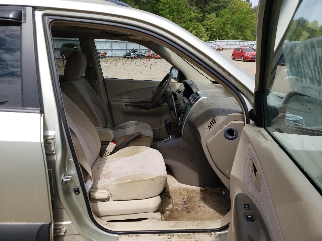 Photo 5 from auction – 2008 HYUNDAI TUCSON SE with VIN KM8JN72D98U734232