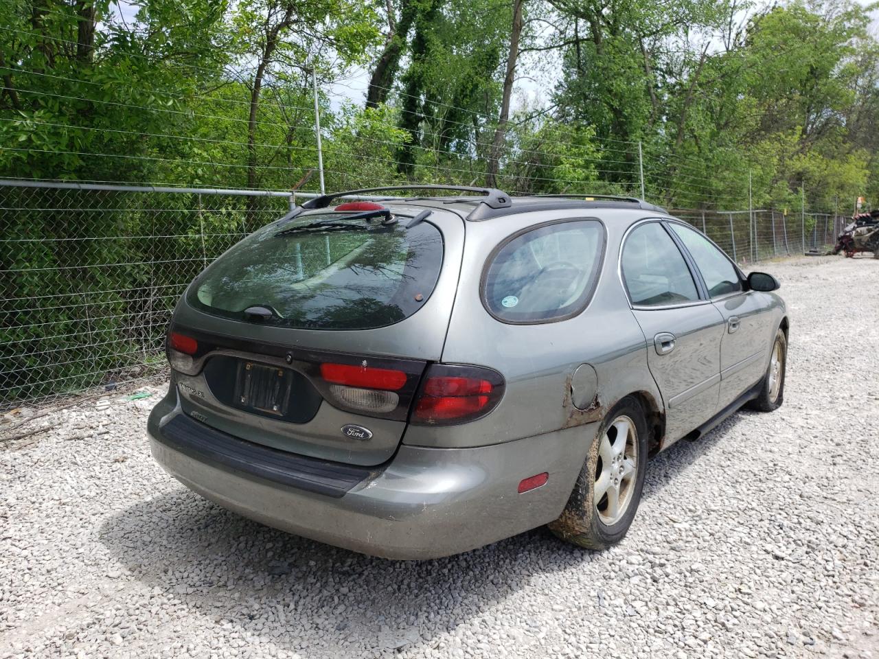 Photo 4 from auction – 2001 FORD TAURUS SE with VIN 1FAFP58U71G196995