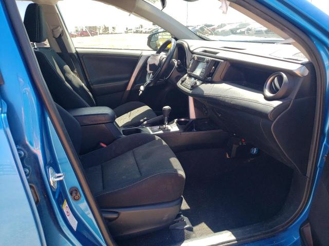 Photo 5 from auction – 2017 TOYOTA RAV4 XLE with VIN JTMWFREV8HJ107871