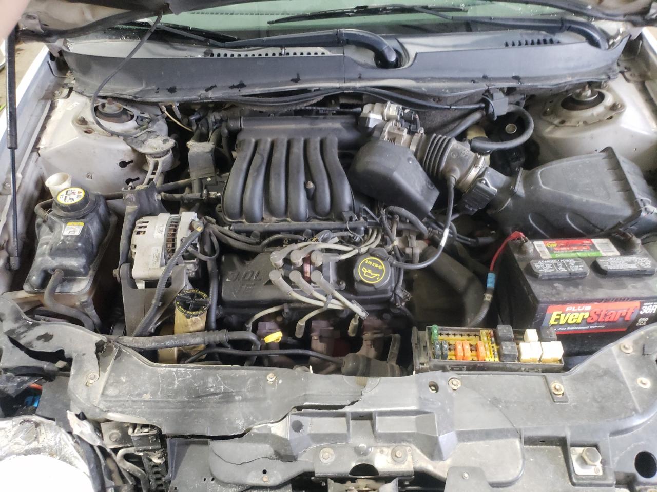 Photo 11 from auction – 2001 FORD TAURUS SES with VIN 1FAFP55U21G267010