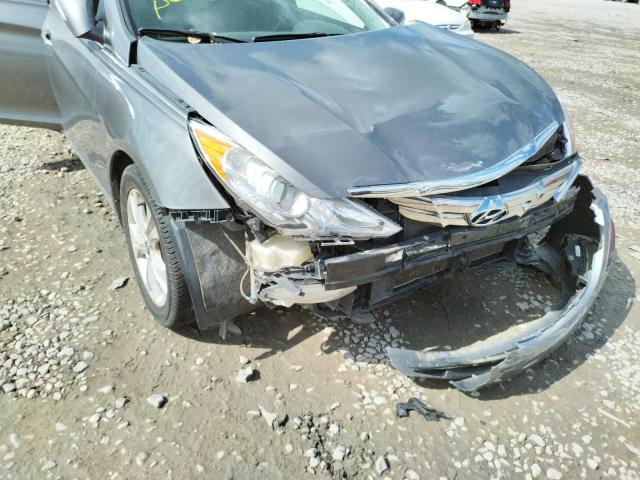 Photo 9 from auction – 2013 HYUNDAI SONATA SE with VIN 5NPEC4AC3DH568877