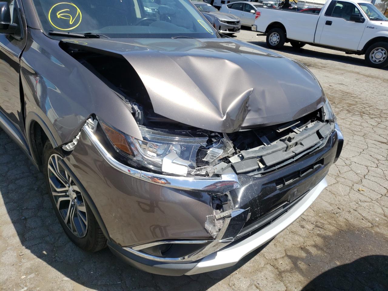 صورة رقم 9 من المزاد - 2017 MITSUBISHI OUTLANDER مع VIN JA4AD2A38HZ053429