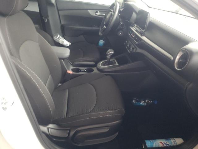 Photo 5 from auction – 2021 KIA FORTE FE with VIN 3KPF24AD4ME337586