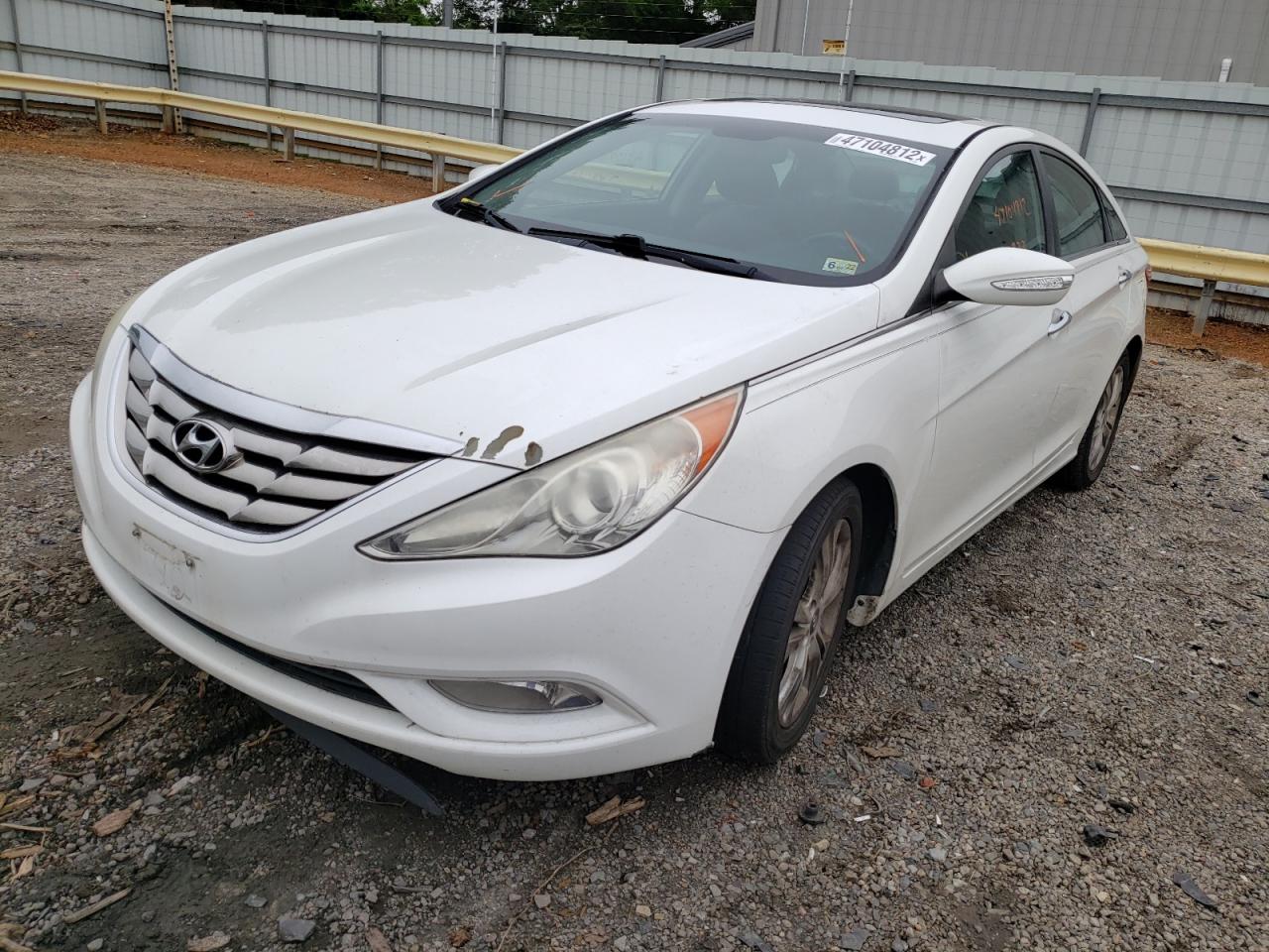 Photo 2 from auction – 2011 HYUNDAI SONATA SE with VIN 5NPEC4AC7BH038747
