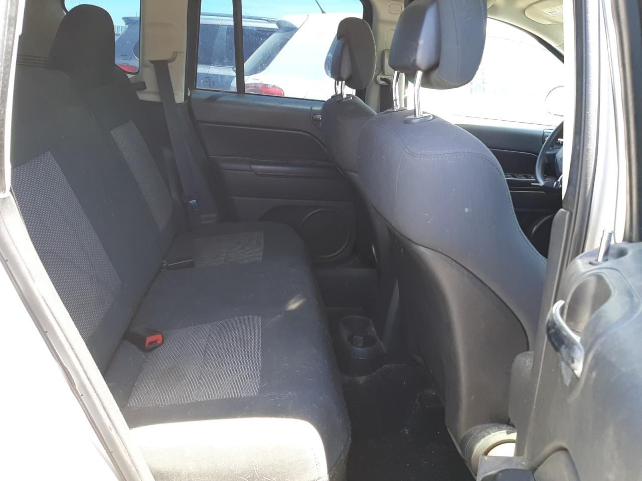 Photo 6 from auction – 2010 JEEP COMPASS SP with VIN 1J4NF4FB0AD649628