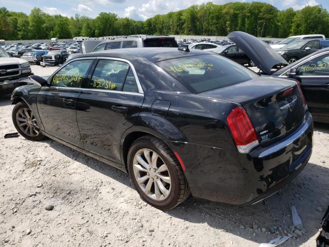 Photo 3 from auction – 2017 CHRYSLER 300 LIMITE with VIN 2C3CCARG8HH541965