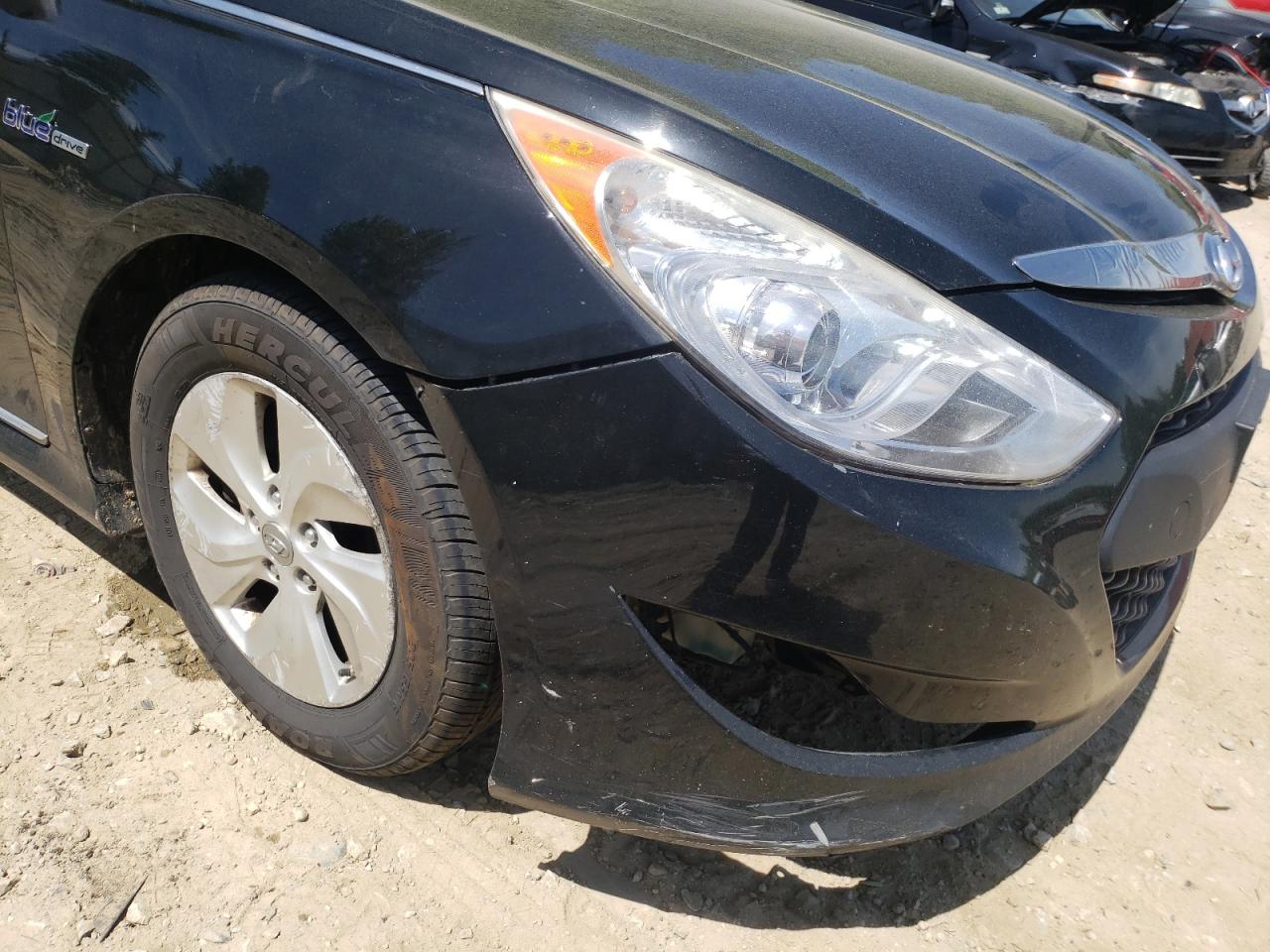 Photo 20 from auction – 2013 HYUNDAI SONATA HYB with VIN KMHEC4A42DA078197