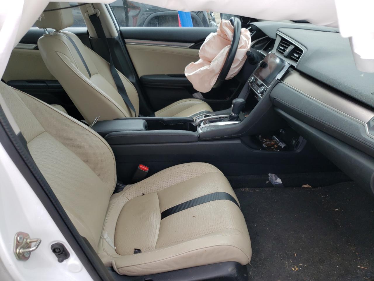 Photo 18 from auction – 2016 HONDA CIVIC EXL with VIN 19XFC1F73GE003407