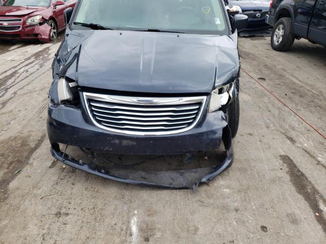 Photo 9 from auction – 2014 CHRYSLER TOWN & COU with VIN 2C4RC1BG2ER317743