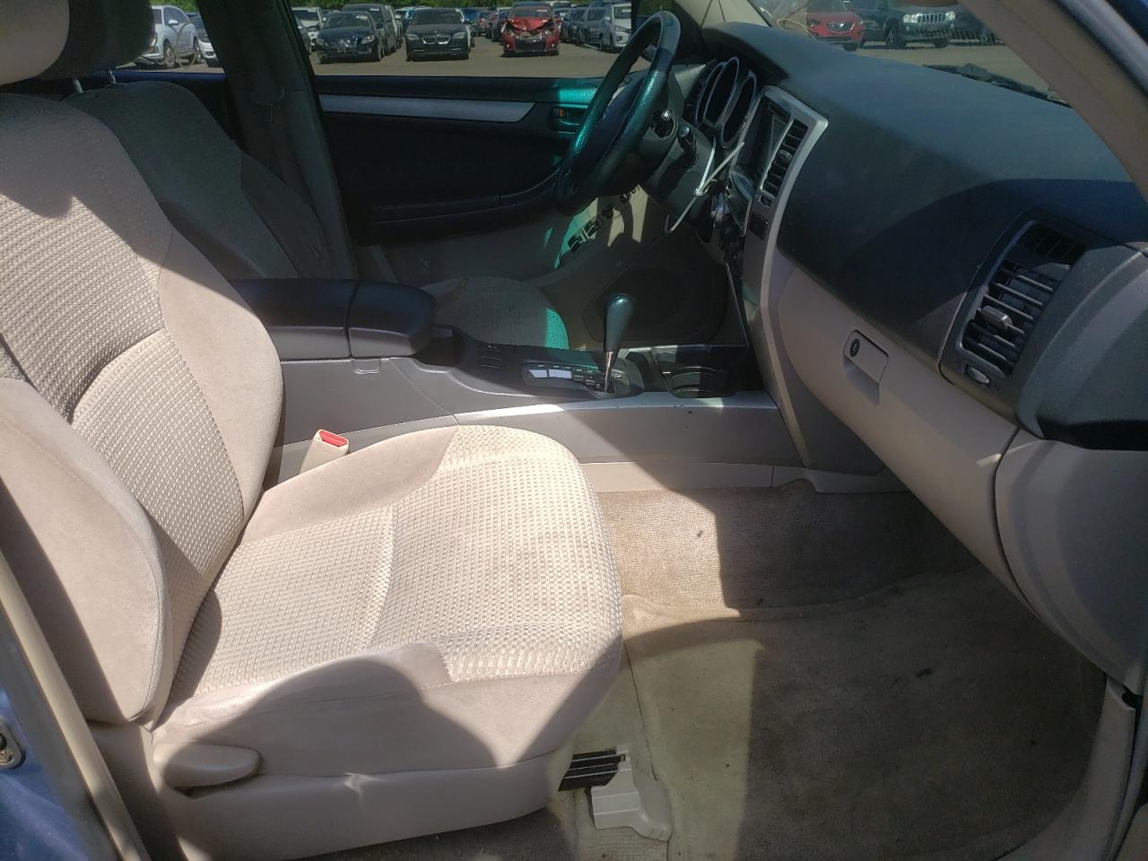 Photo 5 from auction – 2003 TOYOTA 4RUNNER SR with VIN JTEBU14R530011653