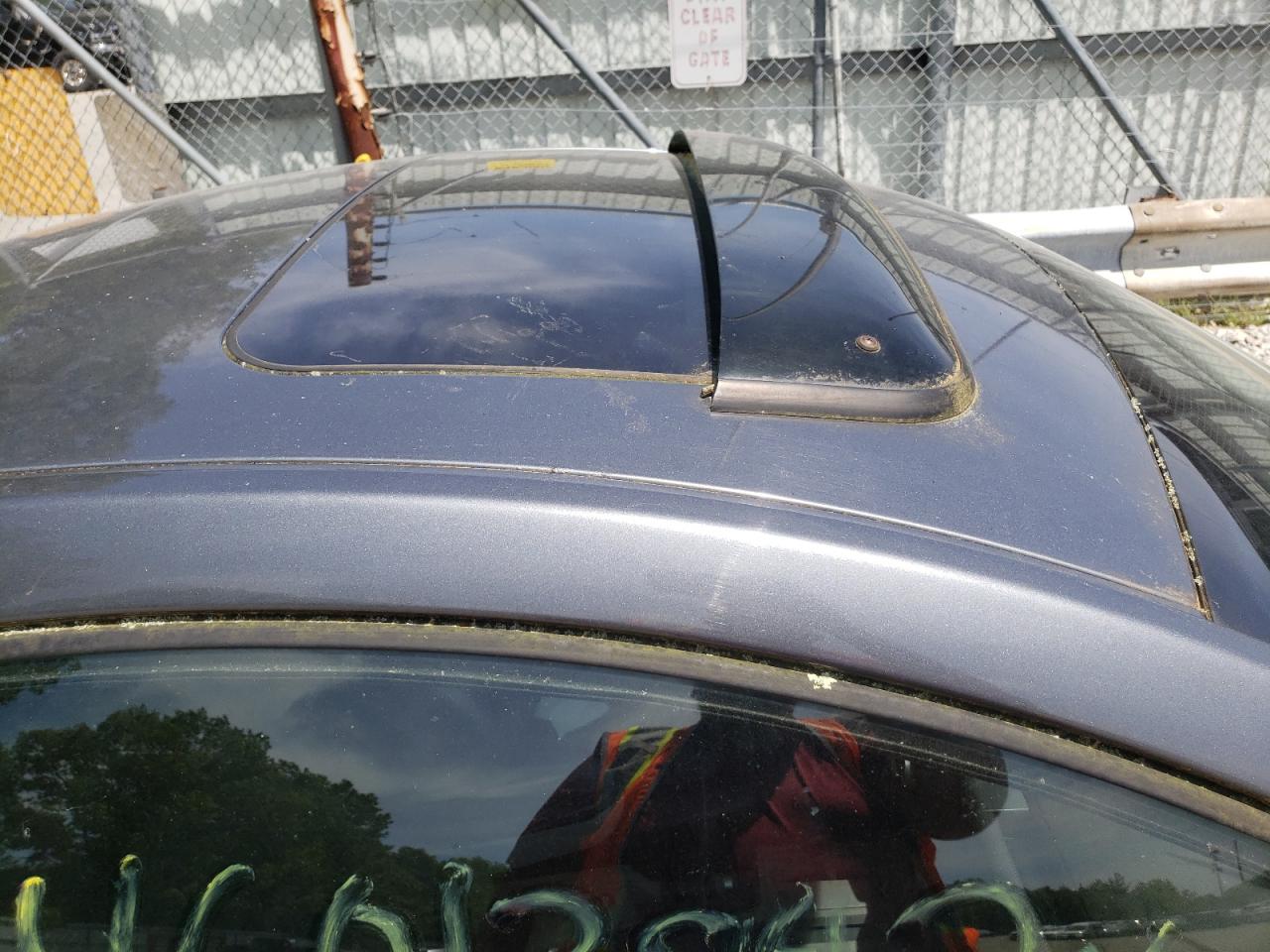 Photo 9 from auction – 2002 VOLKSWAGEN NEW BEETLE with VIN 3VWCK21C92M446561