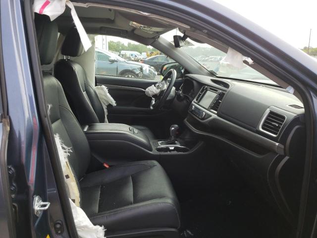 Photo 5 from auction – 2018 TOYOTA HIGHLANDER with VIN 5TDDZRFH9JS893695