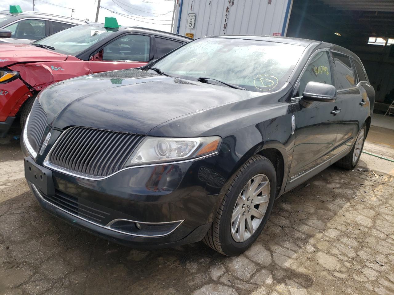 Photo 2 from auction – 2013 LINCOLN MKT with VIN 2LMHJ5NK7DBL55128