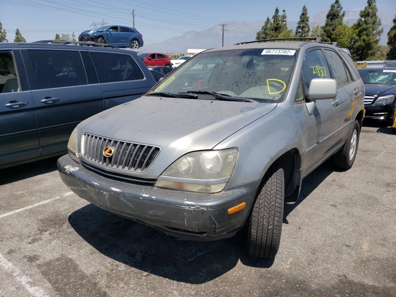 Photo 15 from auction – 2000 LEXUS RX 300 with VIN JT6HF10U4Y0148553