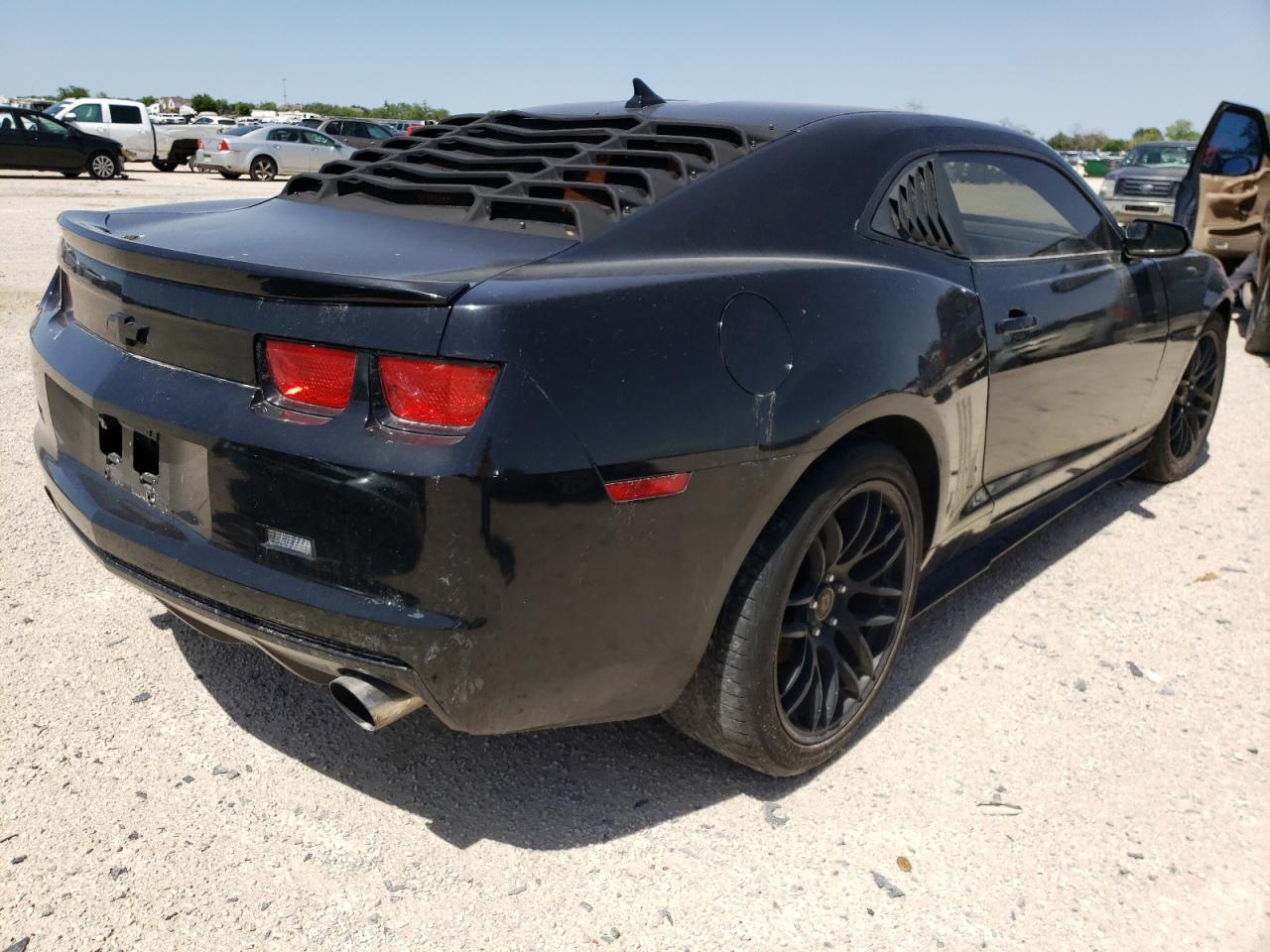 Photo 4 from auction – 2011 CHEVROLET CAMARO LS with VIN 2G1FA1ED4B9100239