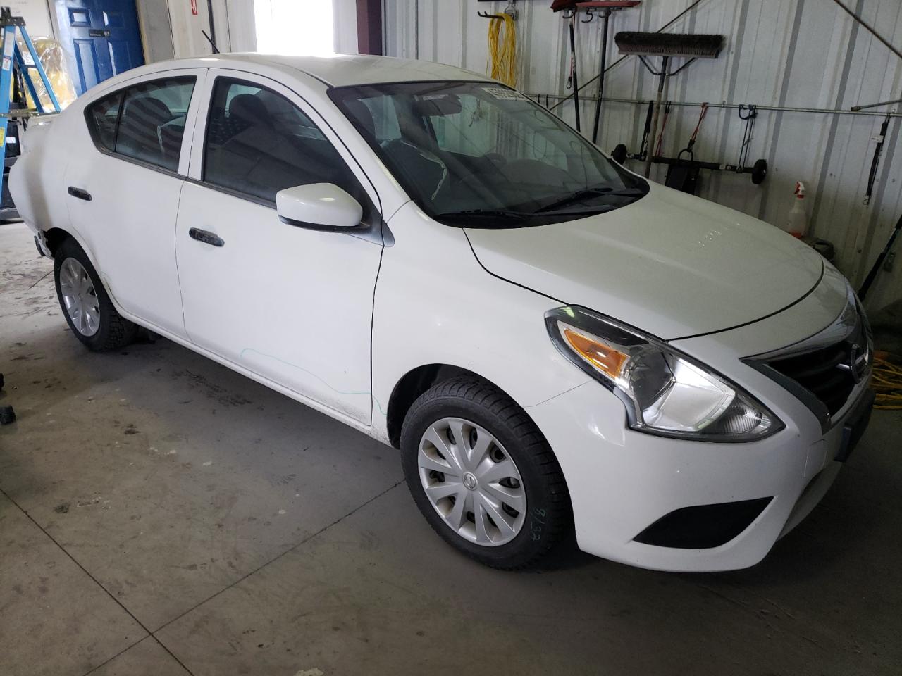 NISSAN VERSA S 2018 with VIN 3N1CN7AP3JL800625 - Photo from auction