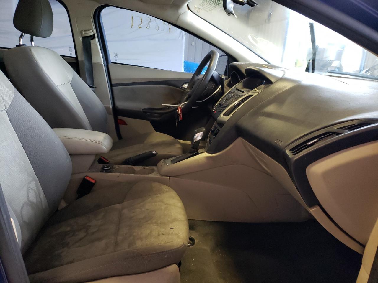 Photo 5 from auction – 2012 FORD FOCUS SE with VIN 1FAHP3K29CL233916
