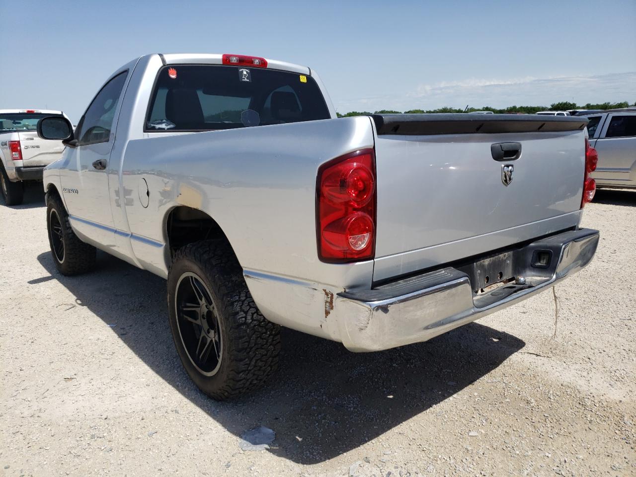 Photo 3 from auction – 2007 DODGE RAM 1500 S with VIN 1D7HA16K77J643955