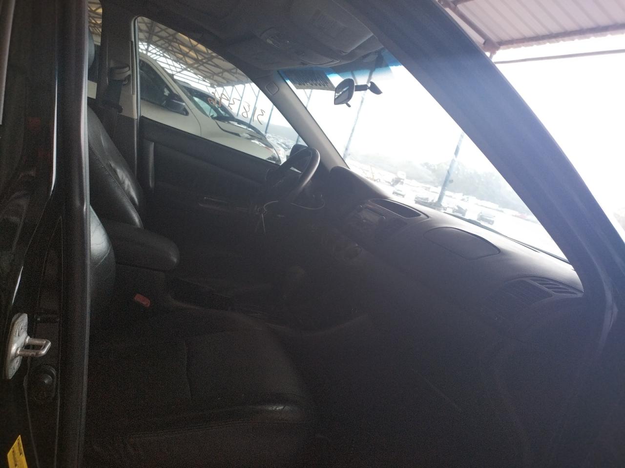 Photo 5 from auction – 2004 TOYOTA CAMRY LE with VIN 4T1BE30K34U293609
