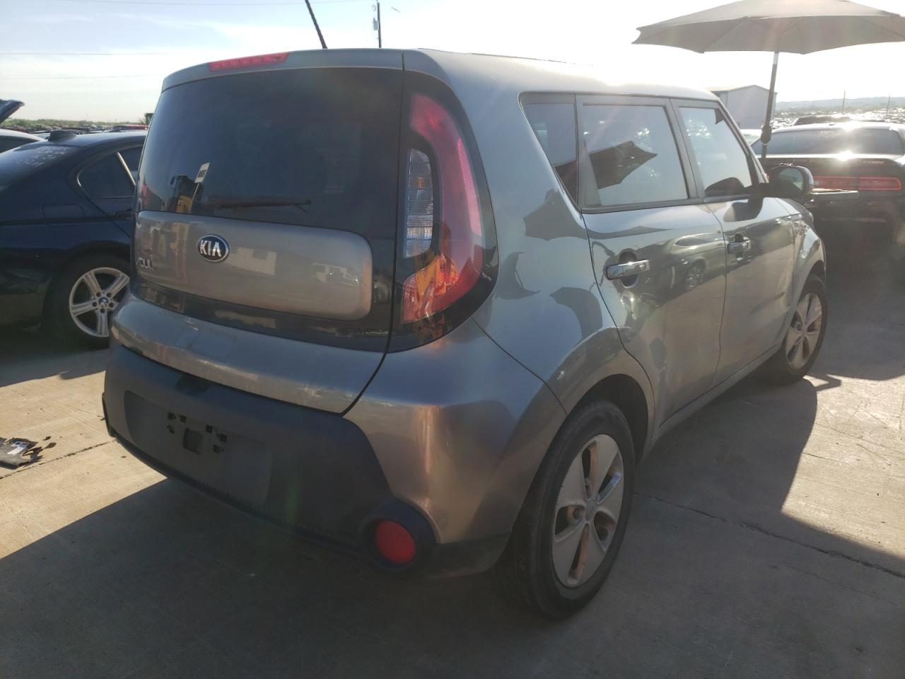 Photo 4 from auction – 2014 KIA SOUL with VIN KNDJN2A25E7013939