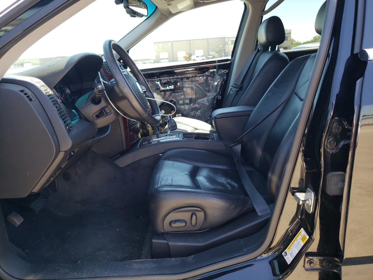 Photo 5 from auction – 2006 CADILLAC SRX with VIN 1GYEE637360206841